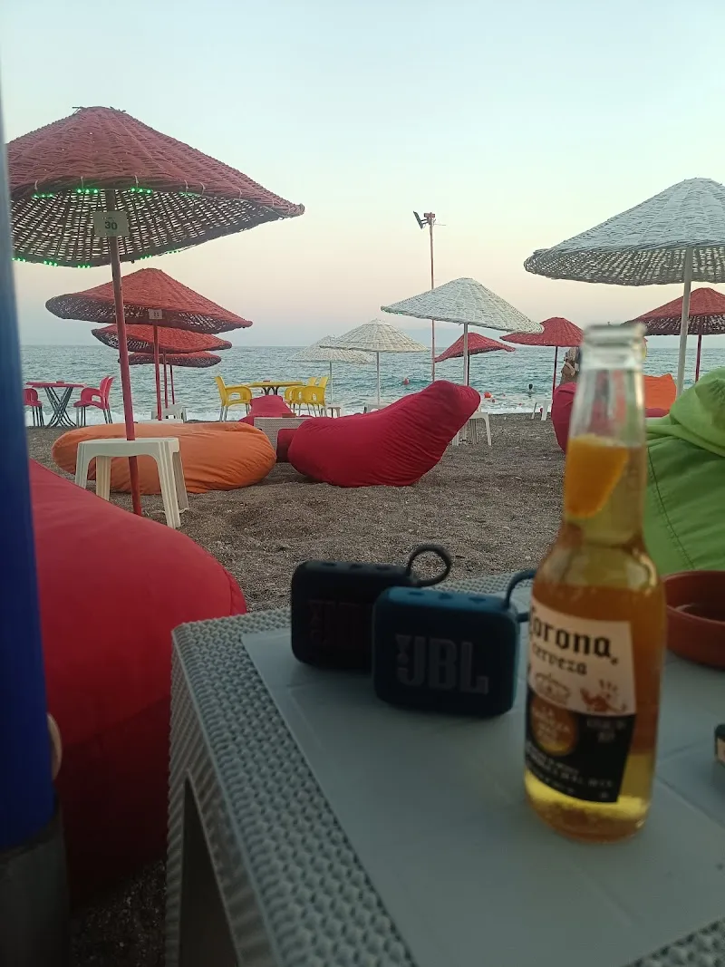 AYIŞIĞI BEACH BAR