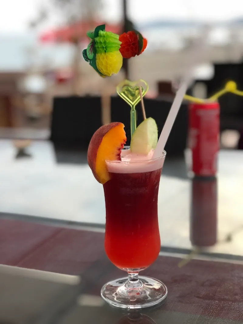 AYIŞIĞI BEACH BAR detay