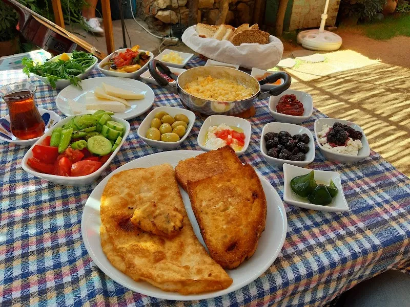 Çiçekli Avlu görünüm