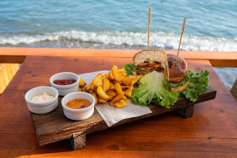 Rainbow Beach Pub detay
