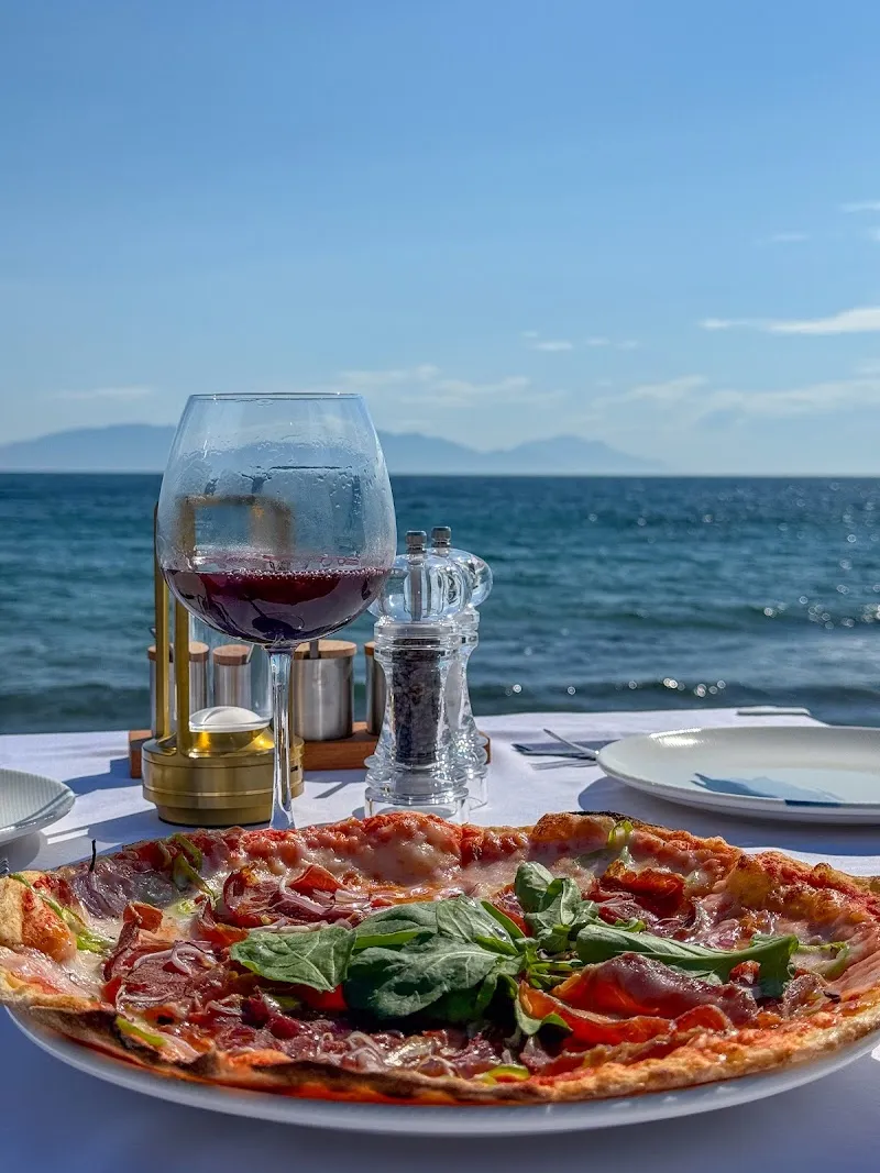 Şah Restaurant & Cafe