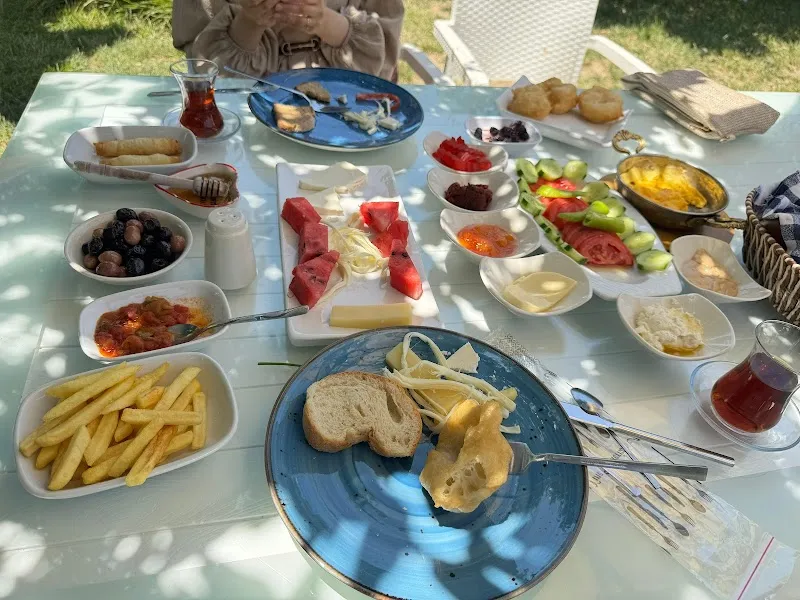 Seferihisar Çiftlik Kahvaltı&Restaruant görünüm