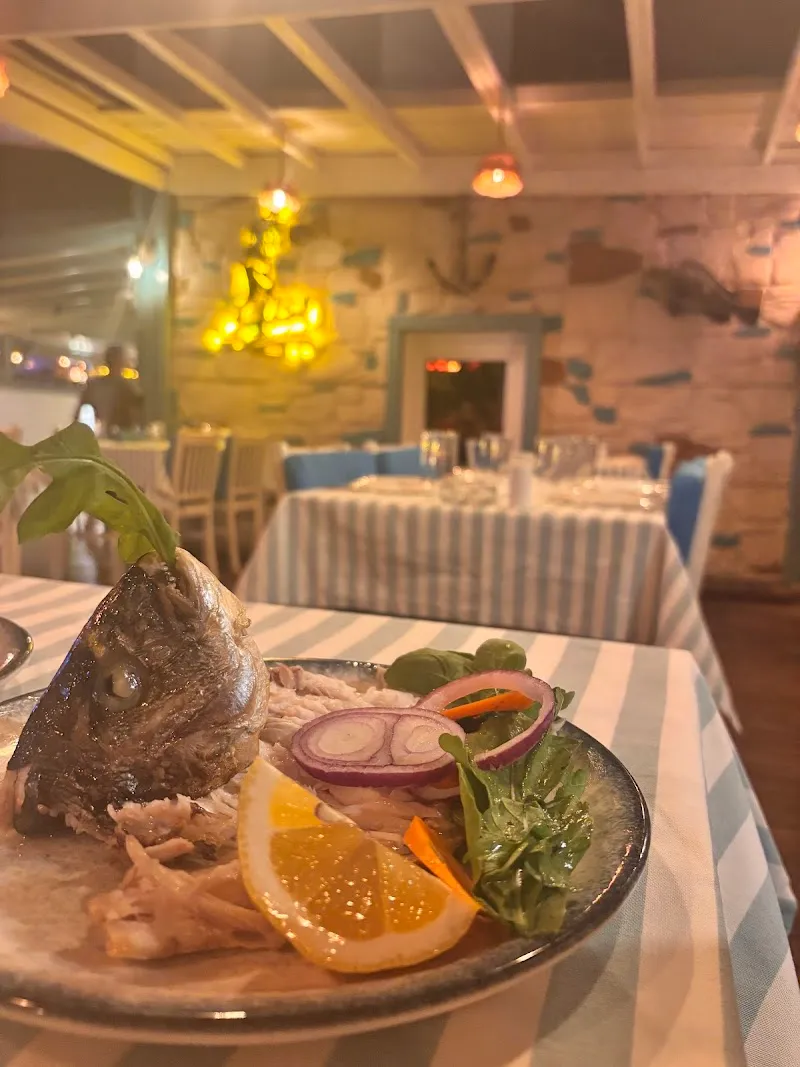 Şerefe 41 Sığacık Meyhanesi - Meze & Balık detay