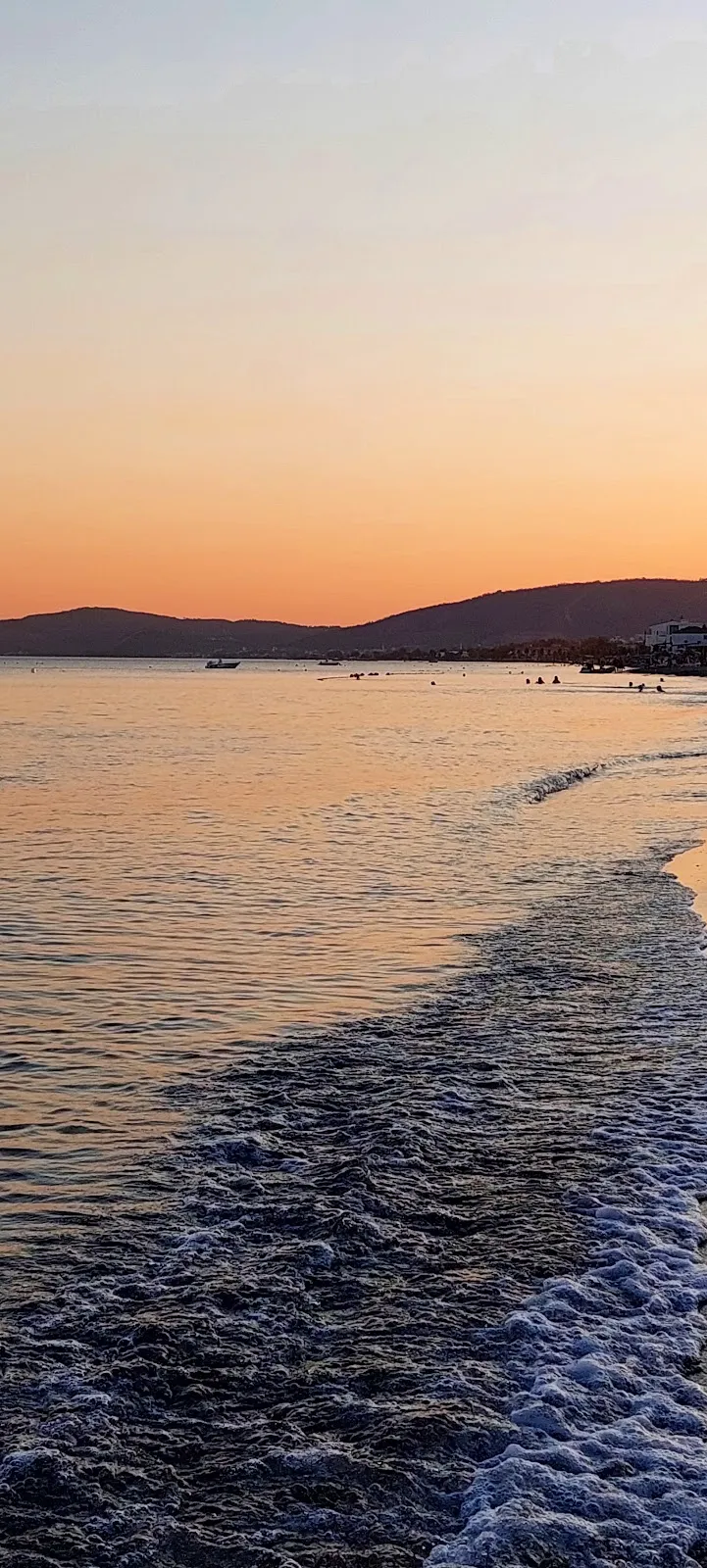 Ürkmez Belediye Plajı görünüm