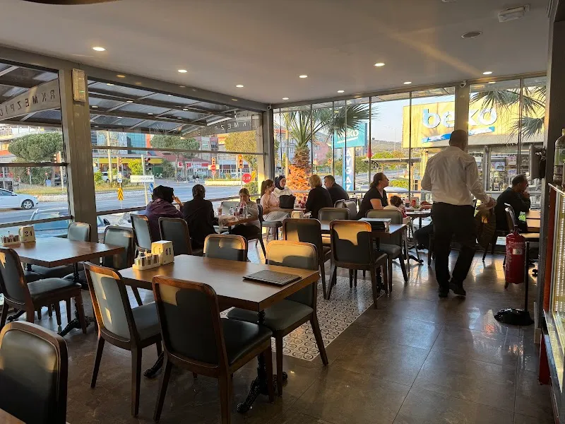 Ürkmez Pide Kebap Salonu